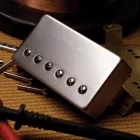 Cort félakusztikus gitár tokkal, Bigsby-vel, Tabacco Burst
