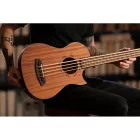 Ortega LIZZY-PRO Short scale bund nélküli basszus ukulele, tokkal