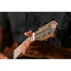Ortega RUEB-SO Szoprán ukulele, tokkal
