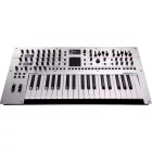Roland GAIA 2 szintetizátor